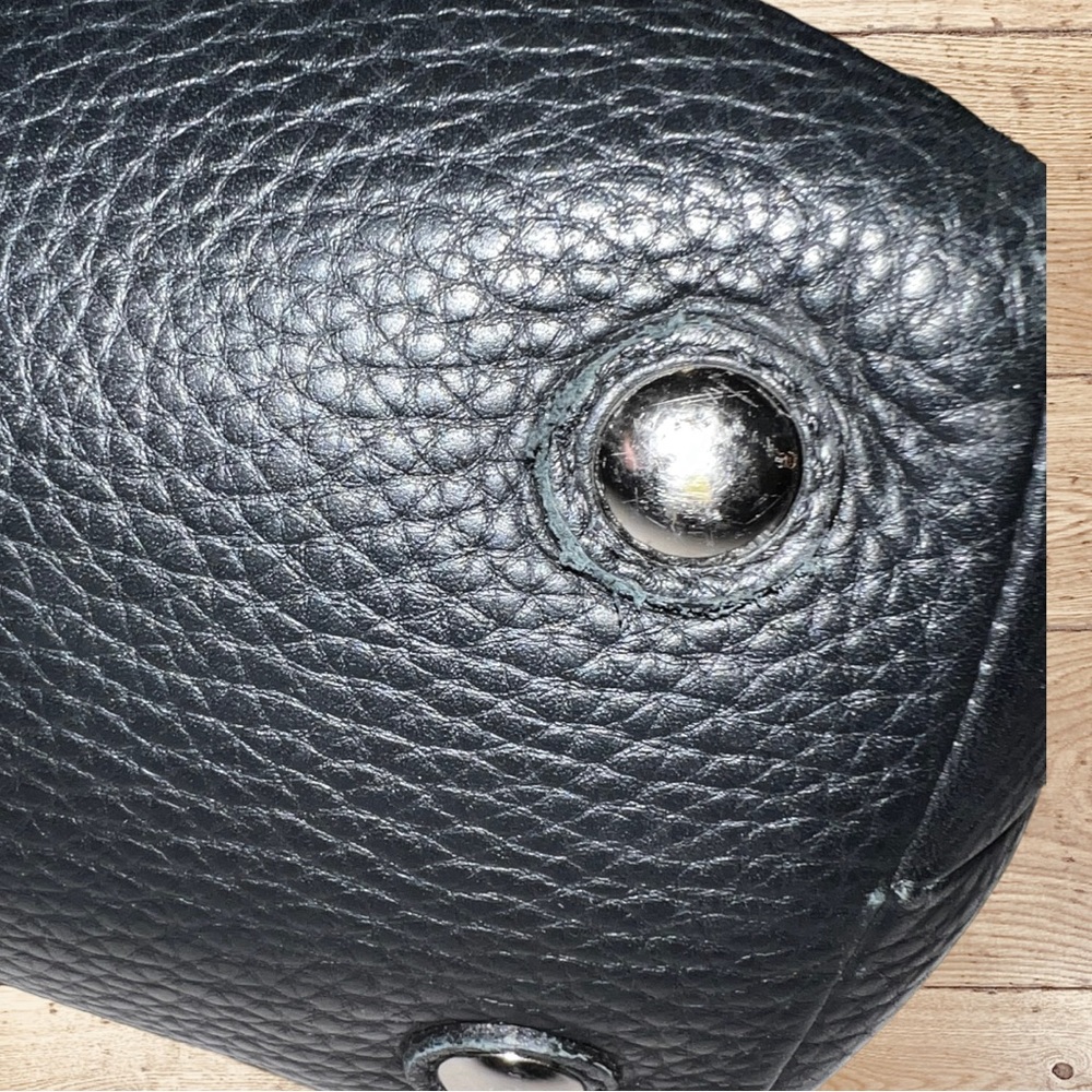 Classic COACH Shoulder Bag 13”x9”x4” Outside zip pocket Roomy. Black/deep tan. - Picture 9 of 13